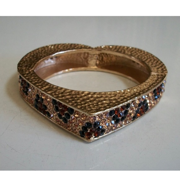 Women's Gold Finish HEART Stone Bracelet - Picture 3 of 5